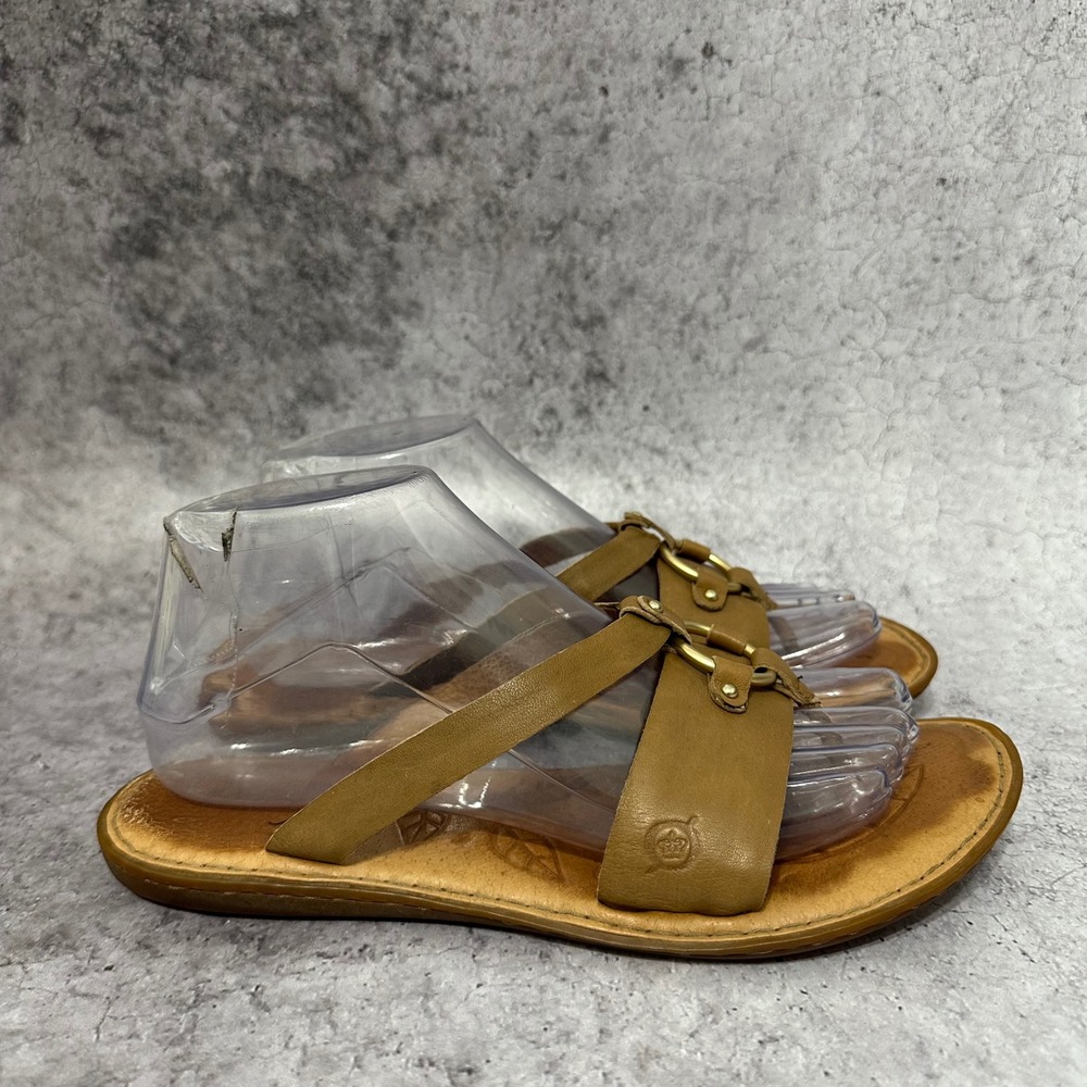 Born Kallan Sandals Womens Size 8 Brown Leather Gold Ring Thong Flat Slides